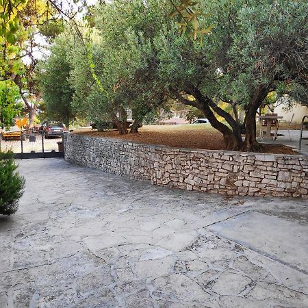 Apartments Vrsalovic Bol Exterior photo