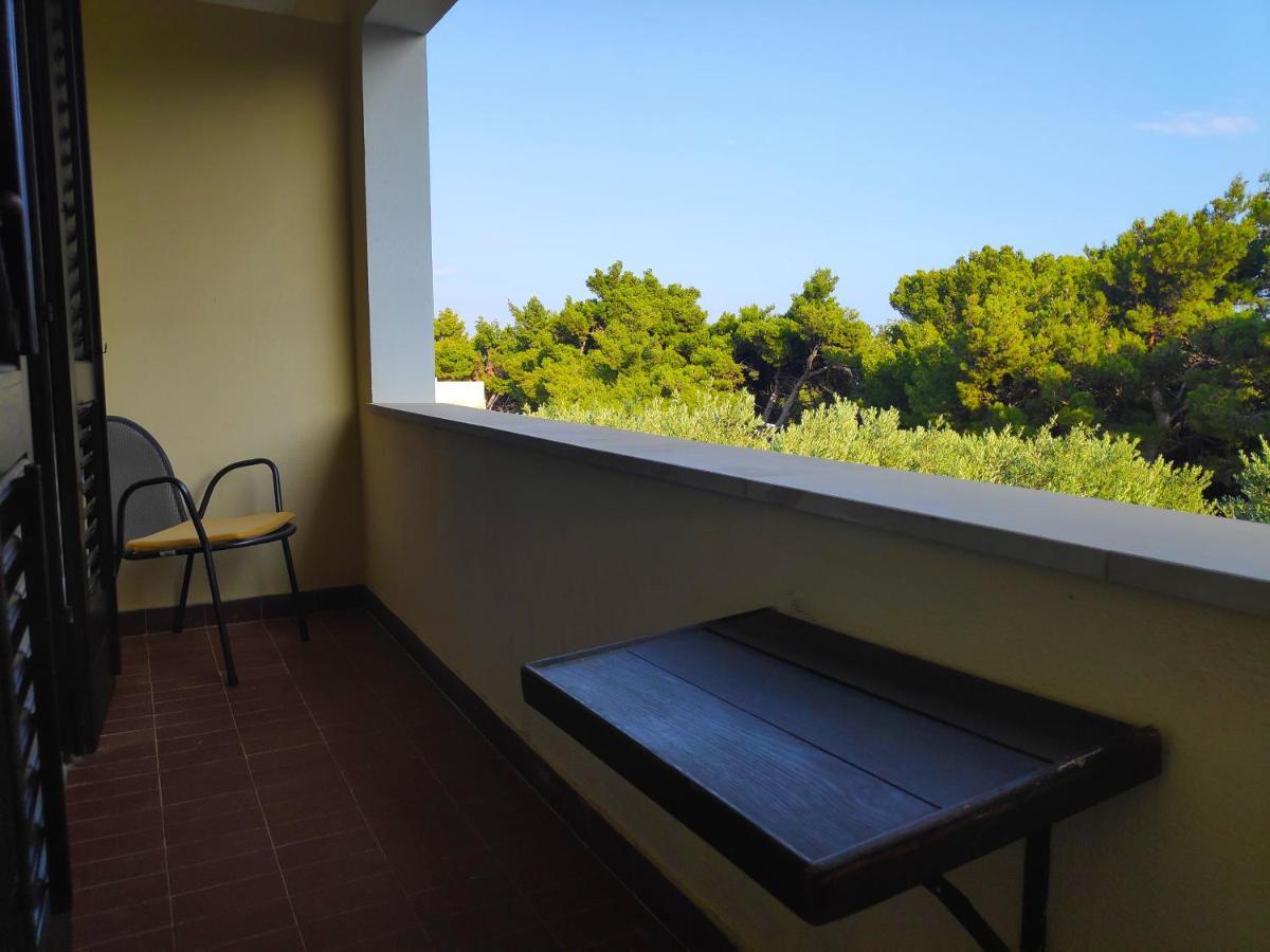 Apartments Vrsalovic Bol Exterior photo