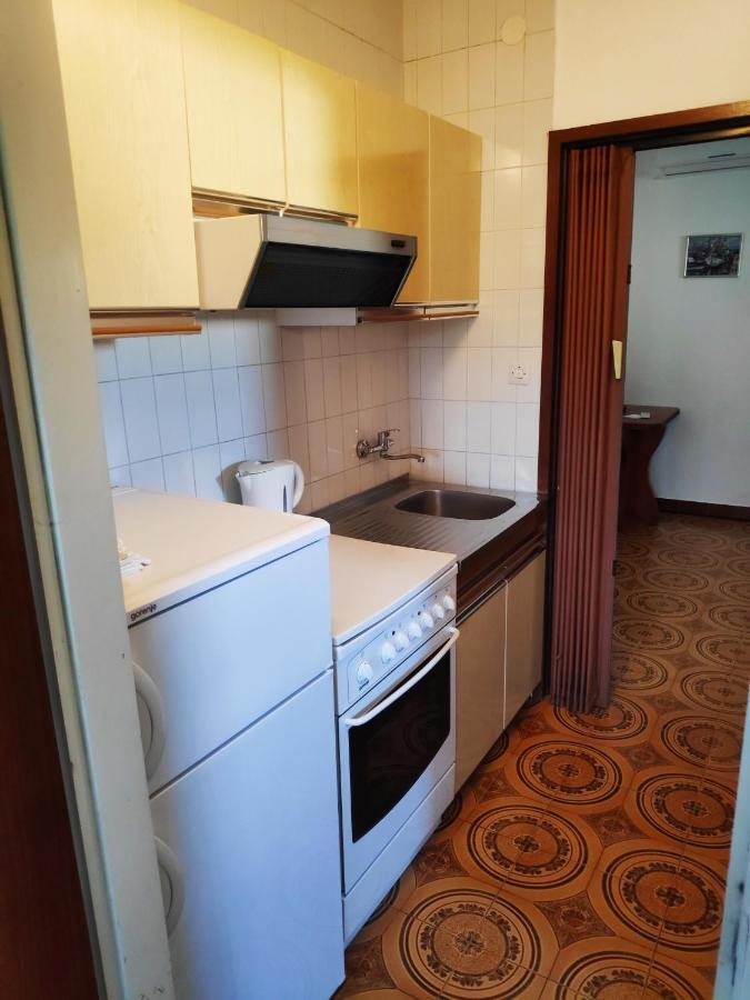 Apartments Vrsalovic Bol Exterior photo